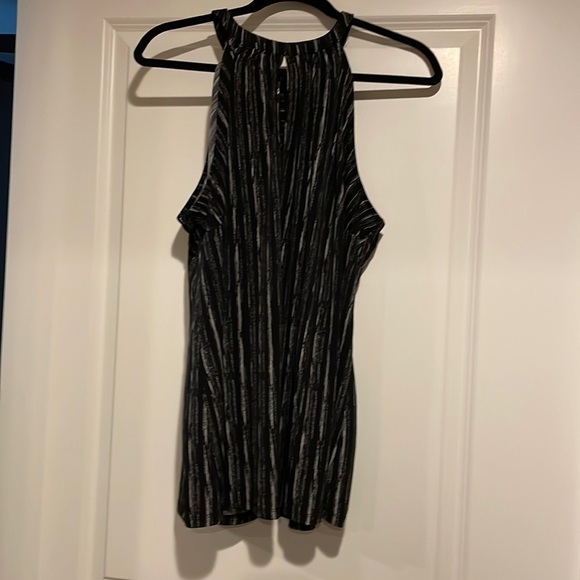 EUC Lane Bryant women’s keyhole halter tank XL​ - Picture 5 of 9